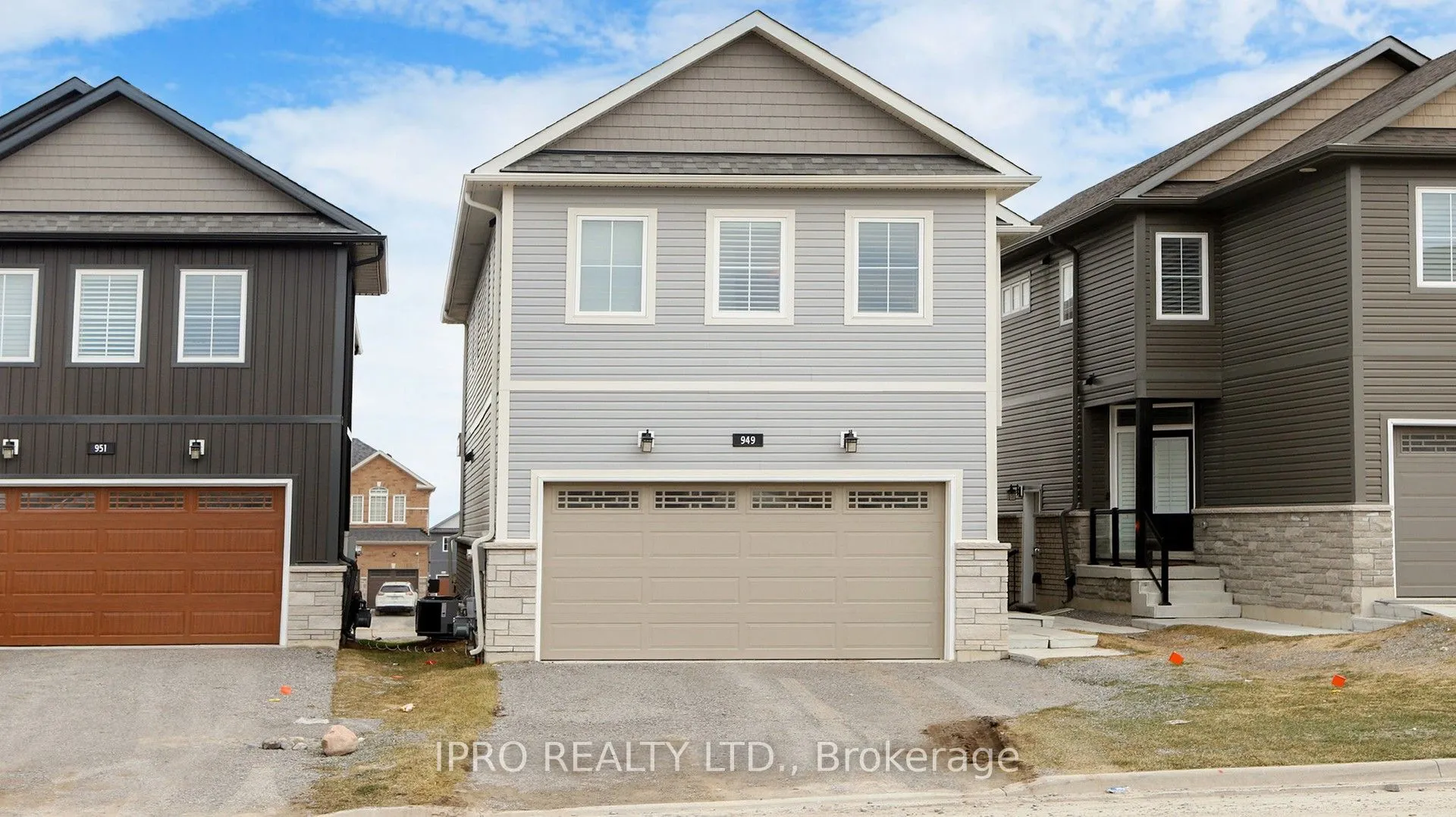 949 Bamford Terrace, ON K9K 0H1