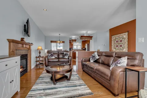 120 Jasper Crescent, ON K4K 0A4