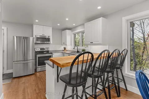 1205 Old Muskoka Road, ON P0B 1M0