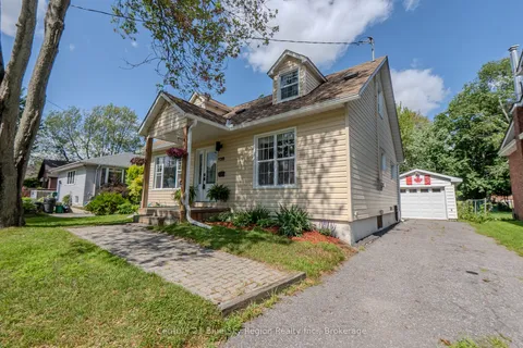 136 Campbell Avenue, ON P1A 1V9