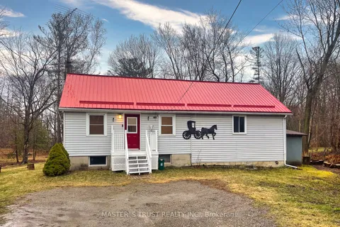 22105 Loyalist Parkway, ON K0K 1L0