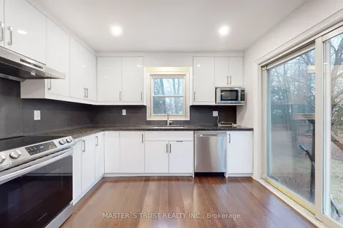 22105 Loyalist Parkway, ON K0K 1L0