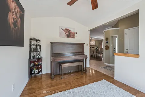 576 Windjammer Way, ON N2K 3Z5