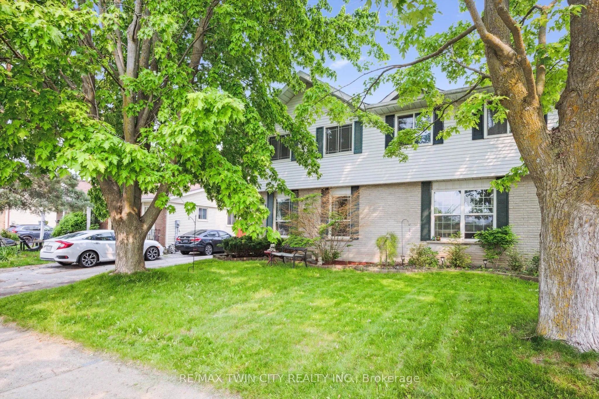 148 NORTHLAKE Drive, ON N2V 1H7