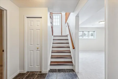 82 Whitlaw Way, ON N3L 4B5
