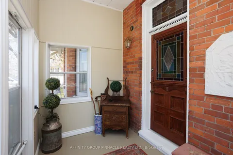 42 Oak Street, ON K0M 1N0