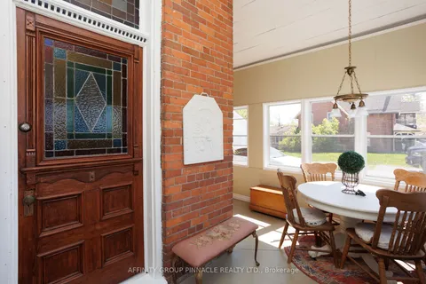 42 Oak Street, ON K0M 1N0