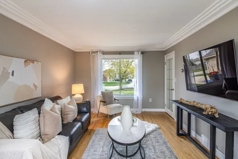 599 Lansdowne Avenue, ON N4T 1R6