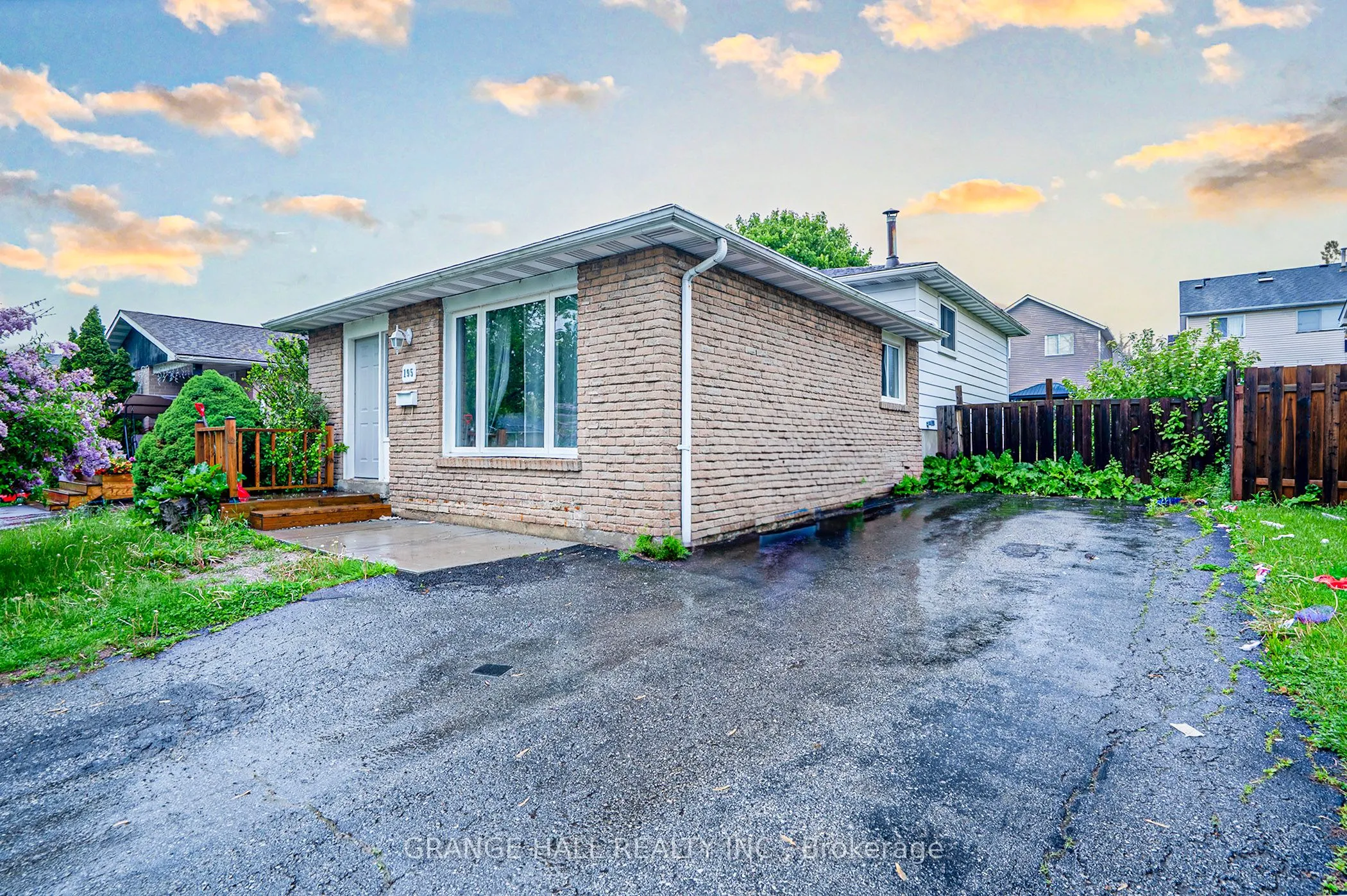 195 Keefer Road, ON L2V 4N3
