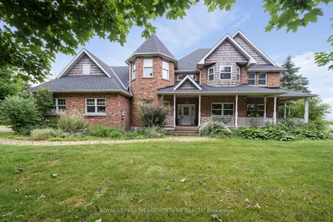 692 5 Concession, ON L9H 5E2