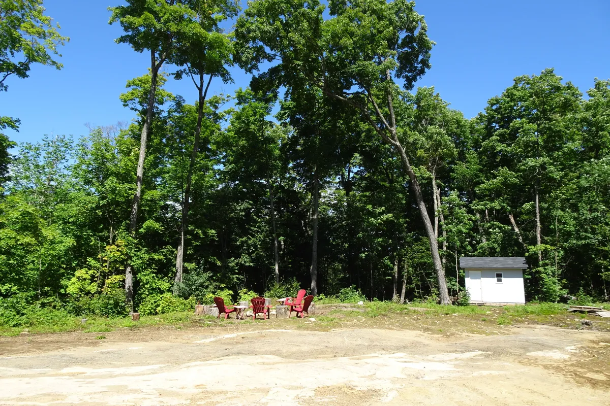 000 Dickie Lake Road, ON P0B 1A0