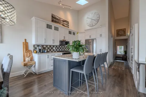 687 Main Street, ON P0H 1H0