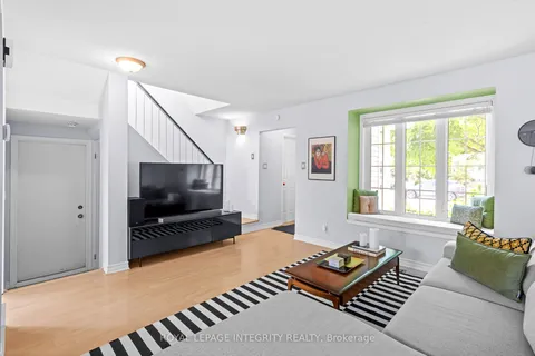 23 Peacock Crescent, ON K2J 3P1