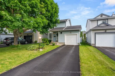 23 Peacock Crescent, ON K2J 3P1