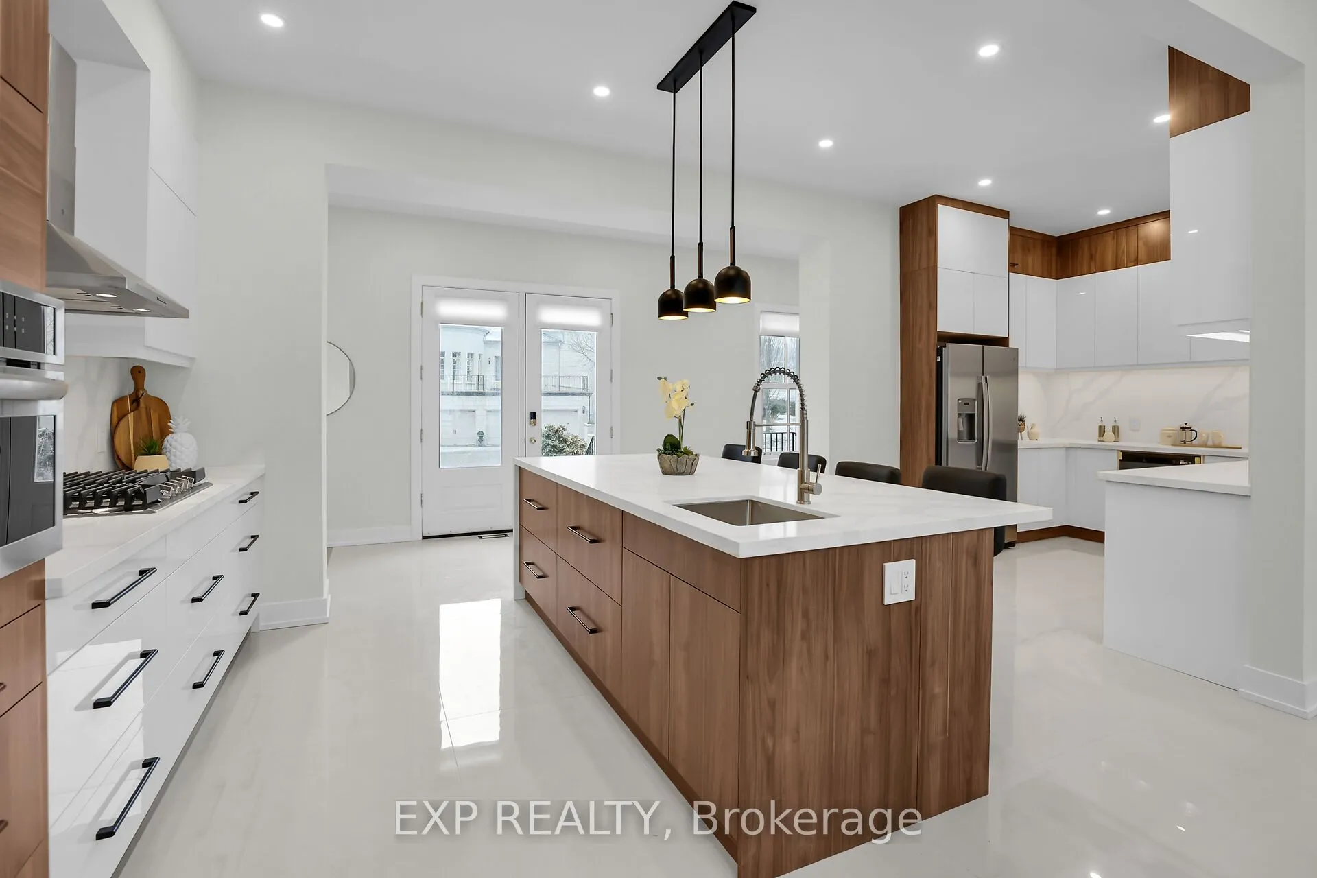 6638 Calaguiro Drive, ON L2J 4L6