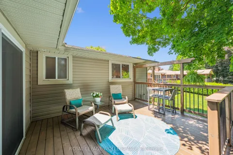 558 Elm Ridge Place, ON N2L 4P7