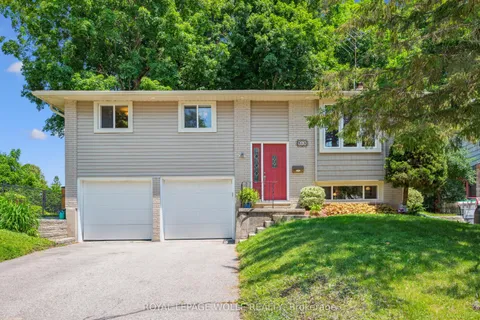 558 Elm Ridge Place, ON N2L 4P7