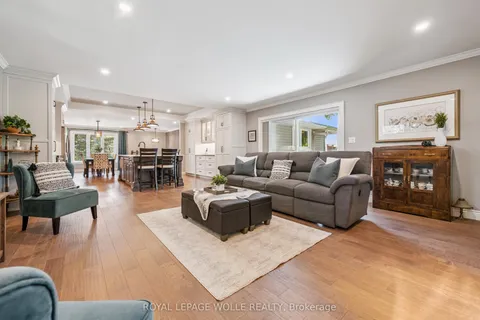 558 Elm Ridge Place, ON N2L 4P7