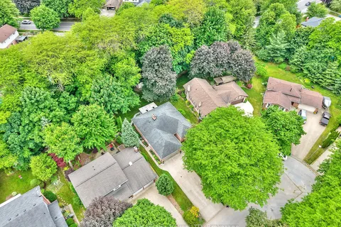 12 Deerpark Crescent, ON L0S 1E1