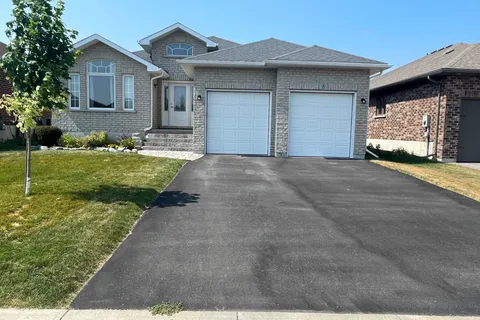 8 Crews Street, ON K8V 0G3