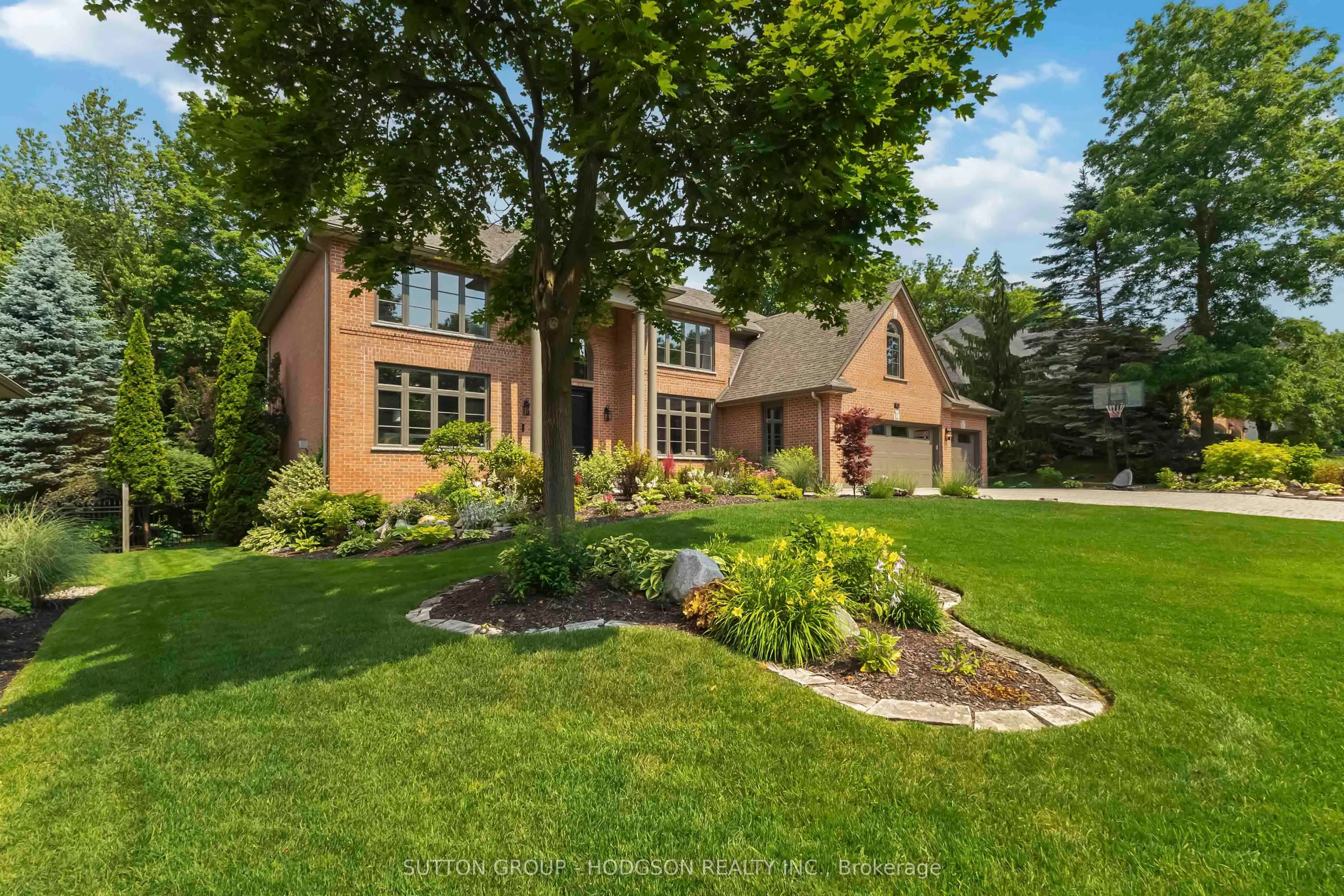 90 Fitzwilliam Boulevard, ON N6H 5H4