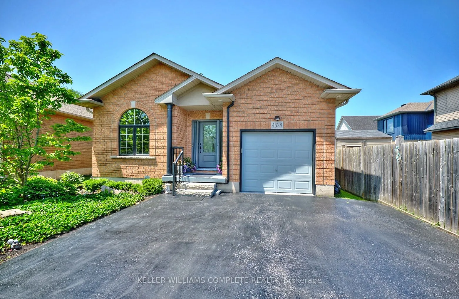 4528 FRANCES Crescent, ON L3J 0E8