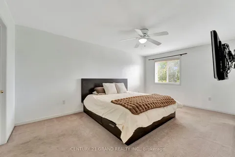 21 Mavin Street, ON N3T 6N1