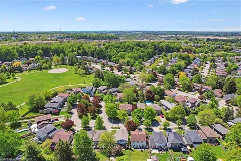 31 Driftwood Place, ON N2N 1W3