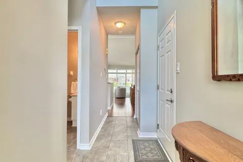 162 Hartsmere Drive, ON K2S 2H4