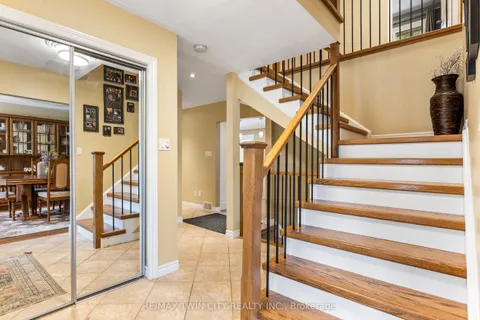 8 Mill View Street, ON N2P 1W7