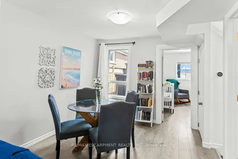 9 Hope Avenue, ON L8H 2E1