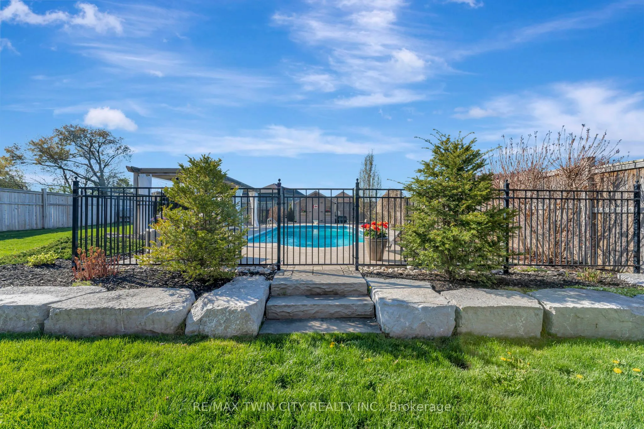 128 Robert Simone Way, ON N0B 1E0