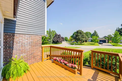330 Centre Street, ON L9V 2Y6