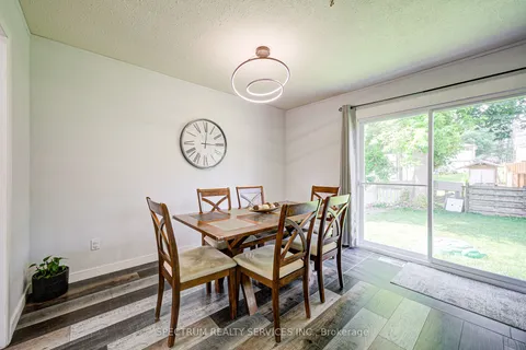 330 Centre Street, ON L9V 2Y6