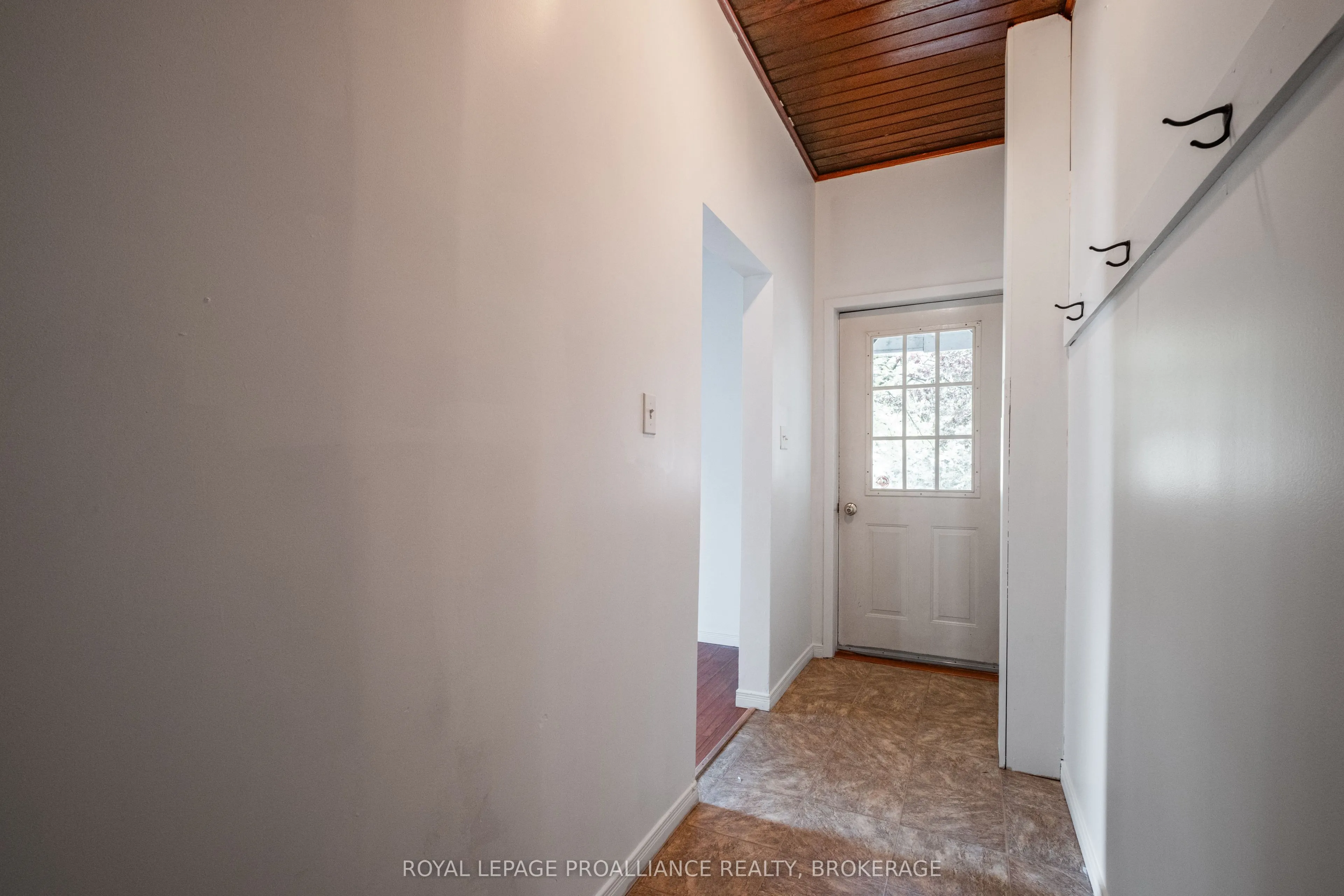 26 Rideau Street, ON K0G 1X0