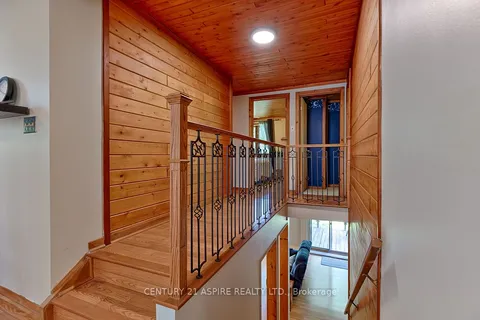 551 Whispering Pines Crescent, ON K8A 6W4