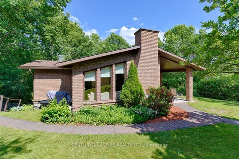 551 Whispering Pines Crescent, ON K8A 6W4