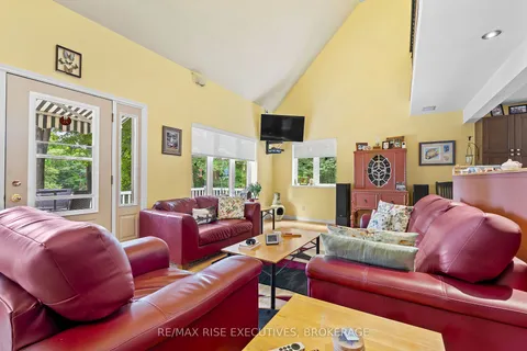 196 OLD RIVER Road, ON K0E 1R0
