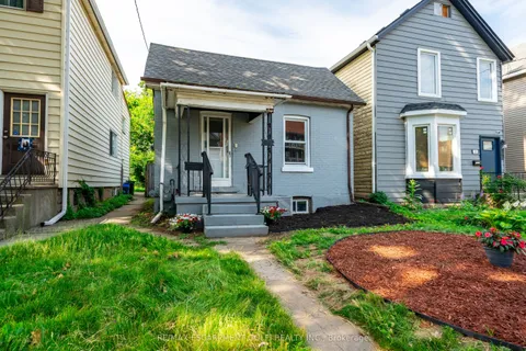 40 Aikman Avenue, ON L8M 1P7