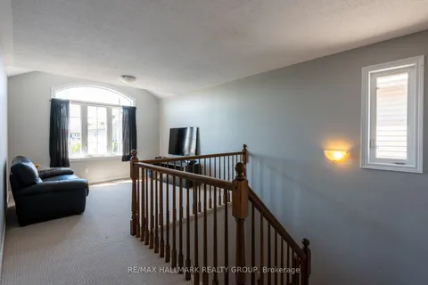 217 Fountainhead Drive, ON K1W 0C2