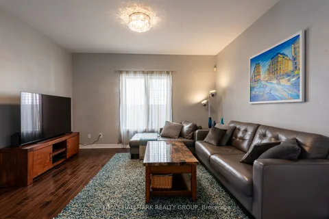 217 Fountainhead Drive, ON K1W 0C2