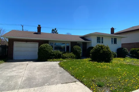 247 Norman Rogers Drive, ON K7M 2R5