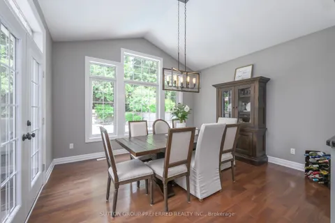 978 Cherryhaven Drive, ON N6K 5A6