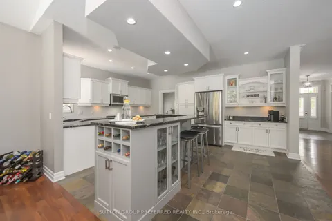 978 Cherryhaven Drive, ON N6K 5A6