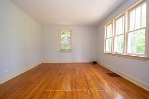 2449 Lansdowne Street, ON K9J 6X4