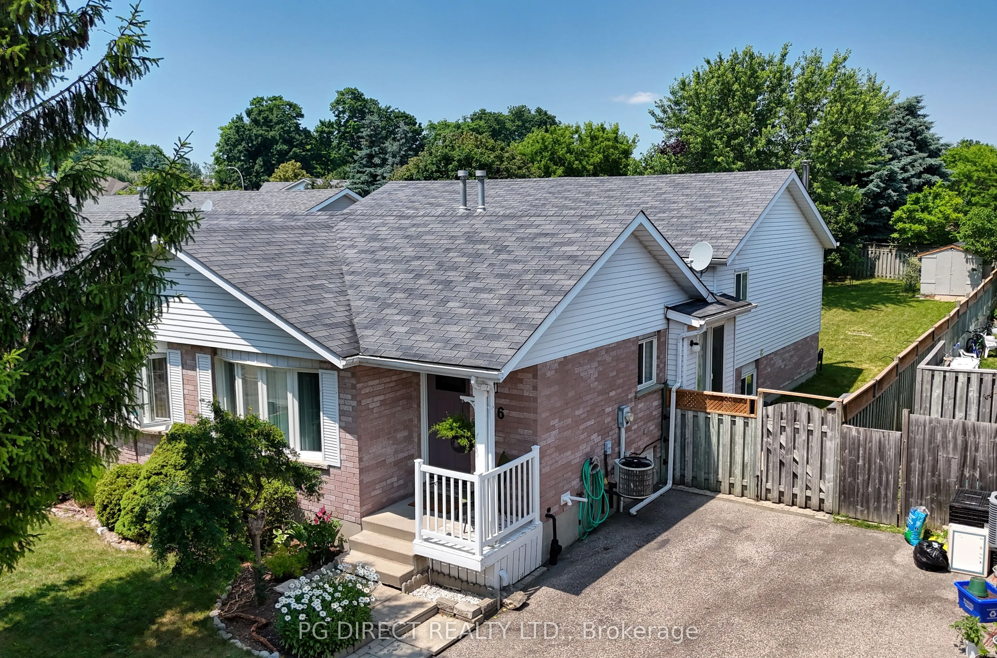 116 Oprington Court, ON N2N 3E1