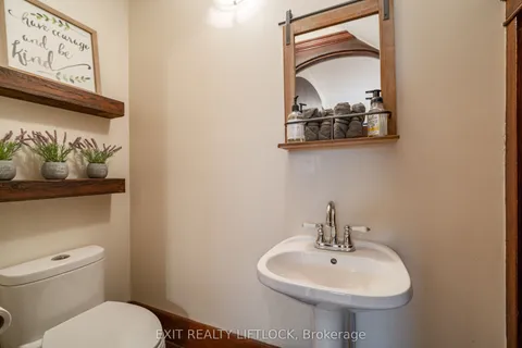 141 Hunter Street, ON K9H 1G7