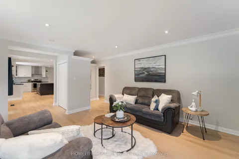 136 Mohawk Road, ON L9G 2W9