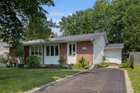 1382 Leigh Crescent, ON K1J 8E4