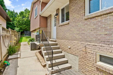 71 Northview Heights Drive, ON N1R 7A7